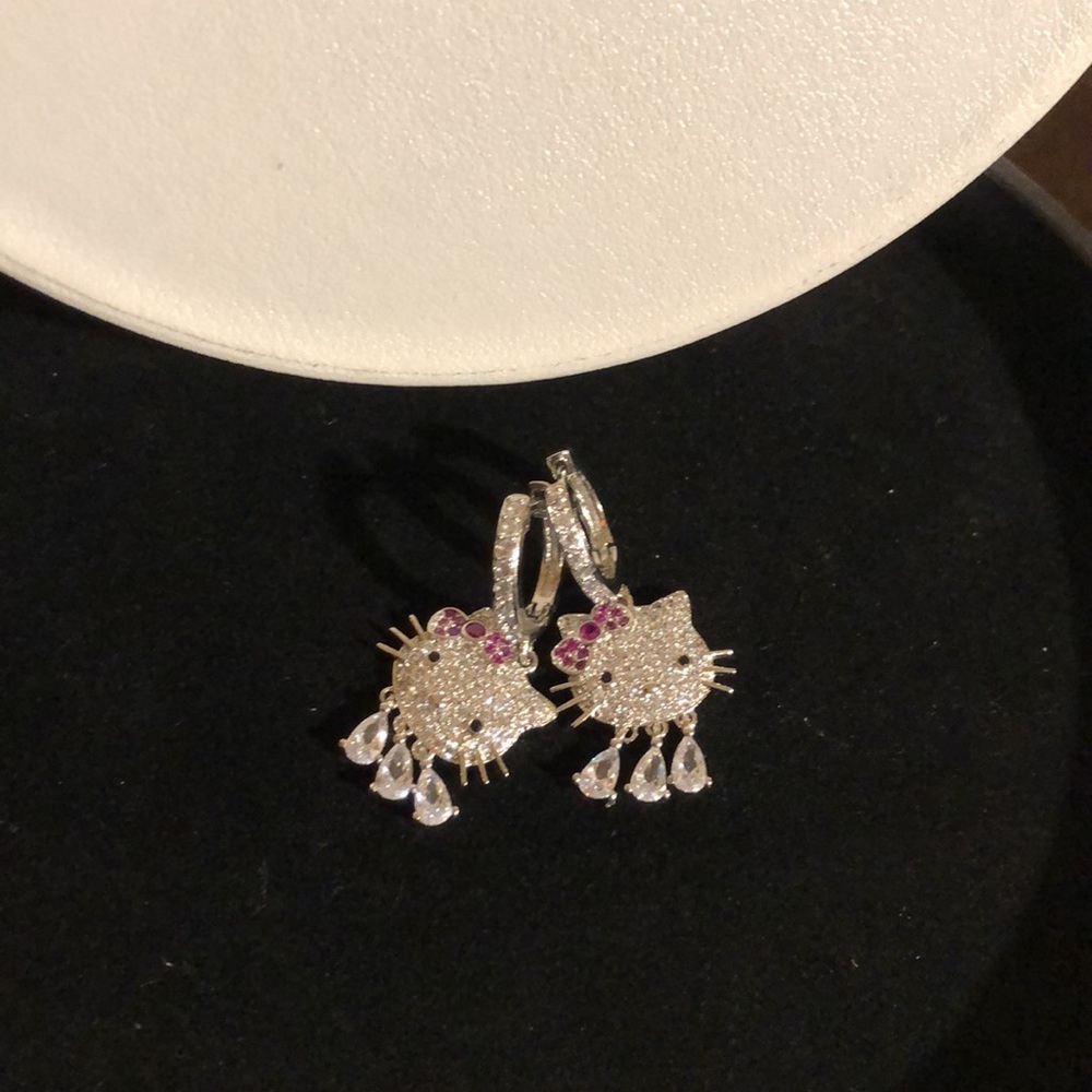 CSilver Color Gold Color Cute Kitty Cat Earrings Ladder Swarovski Cryst…